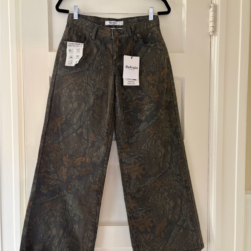 Camouflage Wide-Leg Pants